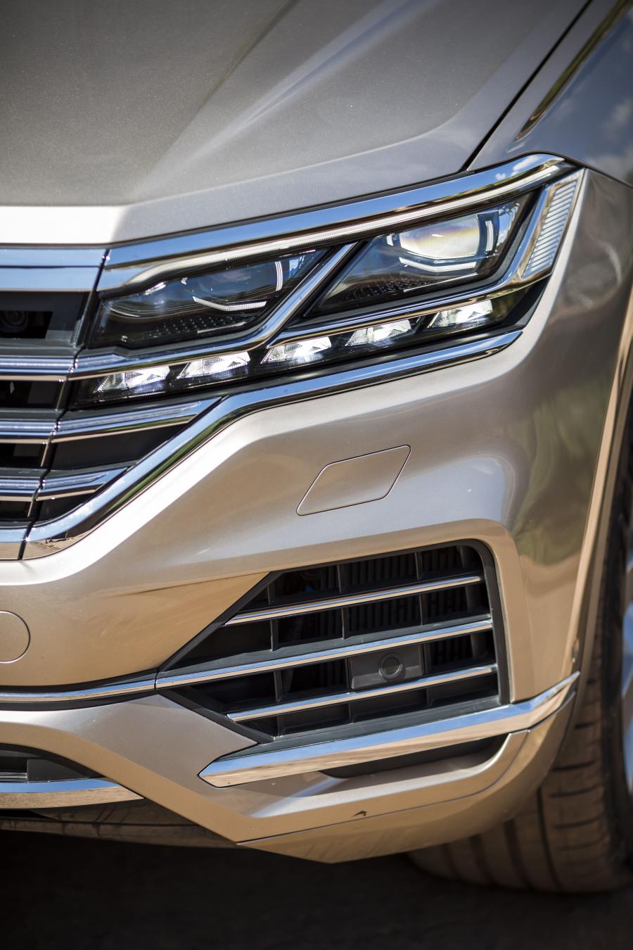 Детали экстерьера Volkswagen Touareg V6 TDI 2018 года  (WW) (фото 31 из 40)